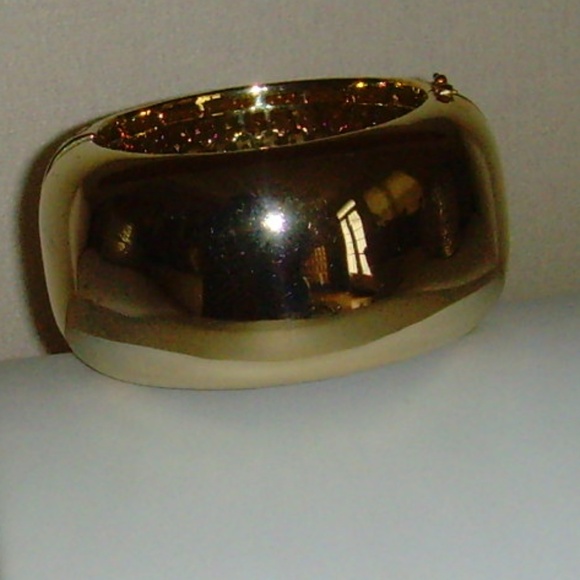 Joan Boyce Gold-Tone and Clear R/S Bracelet - Picture 10 of 12